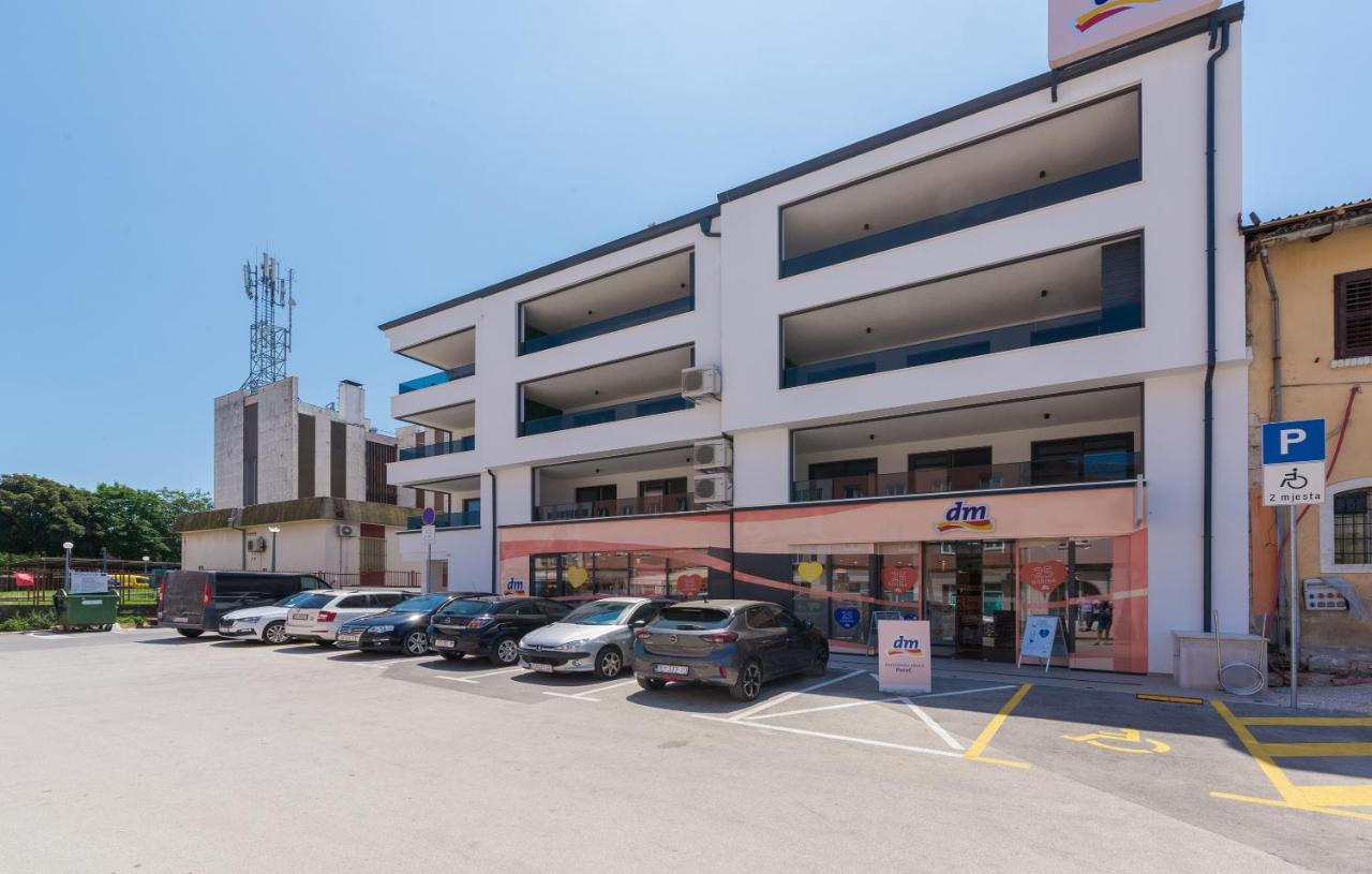 Val Di Sole Apartman Poreč Kültér fotó